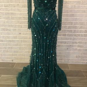 Emerald green evening gown, size 0-2.